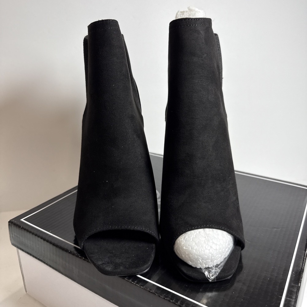 Qupid Black Suede Ankle Boot Slip On Chandler Open Toe NEW Size 8.5 - Picture 2 of 6